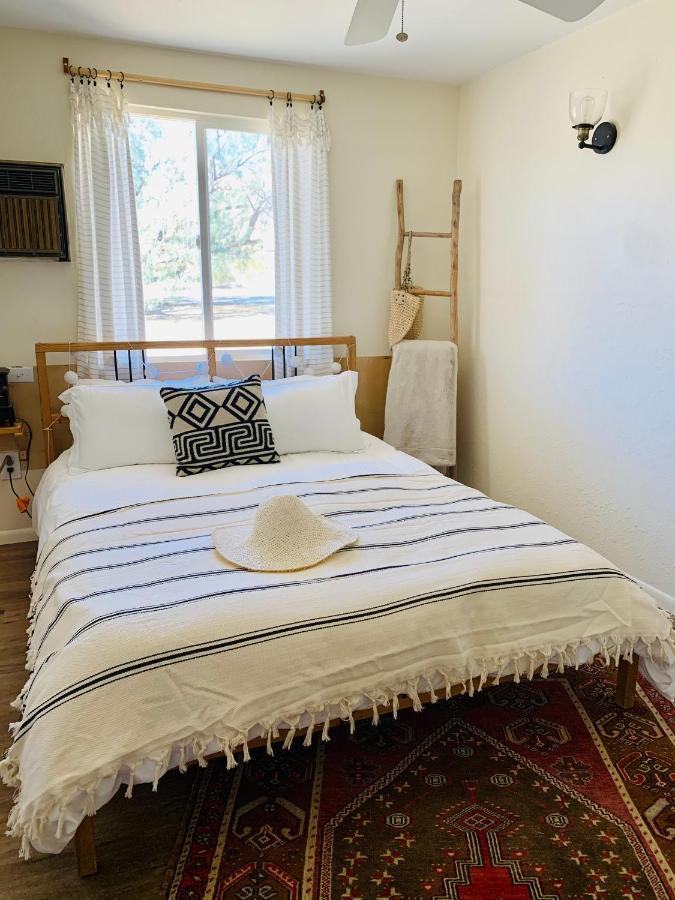 Casa Agave: Comfy Joshua Tree Cottage With Free Breakfast Bar المظهر الخارجي الصورة